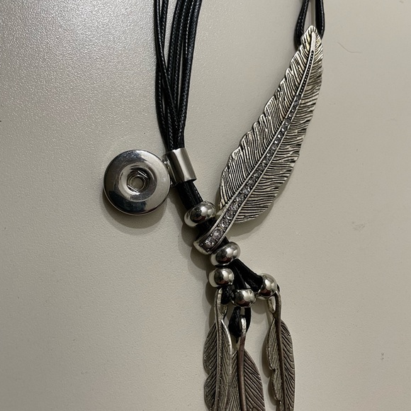 2/$20💕Necklace with magnetic stones - Picture 8 of 8